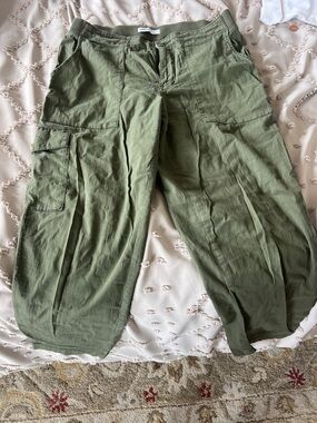 Sonoma Olive Green Cargo Pants — Casual Utility Style